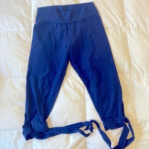 Soul Flower Navy Organic Cotton Yoga Capris